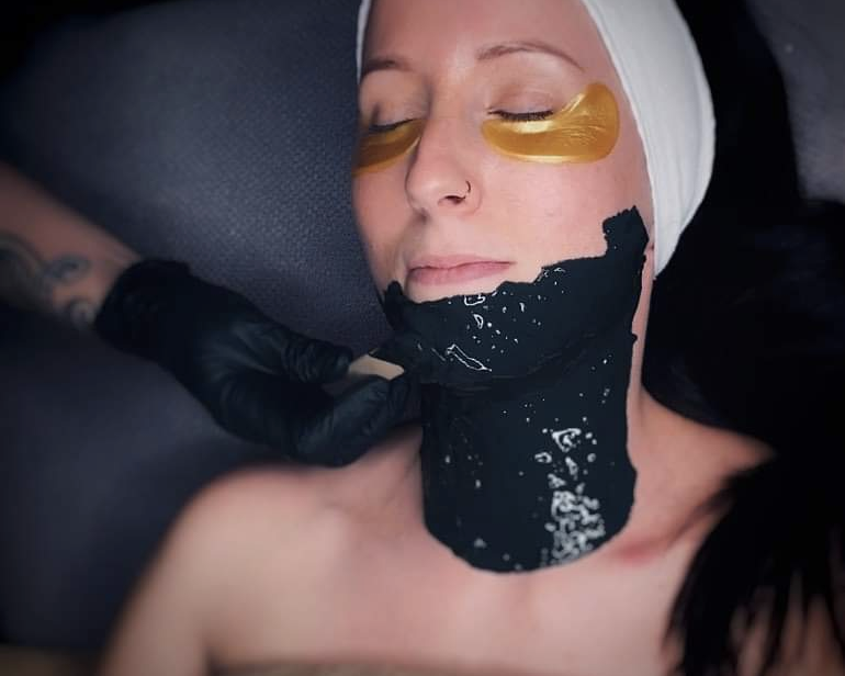 Soin du visage en salon : pourquoi est-ce important ?