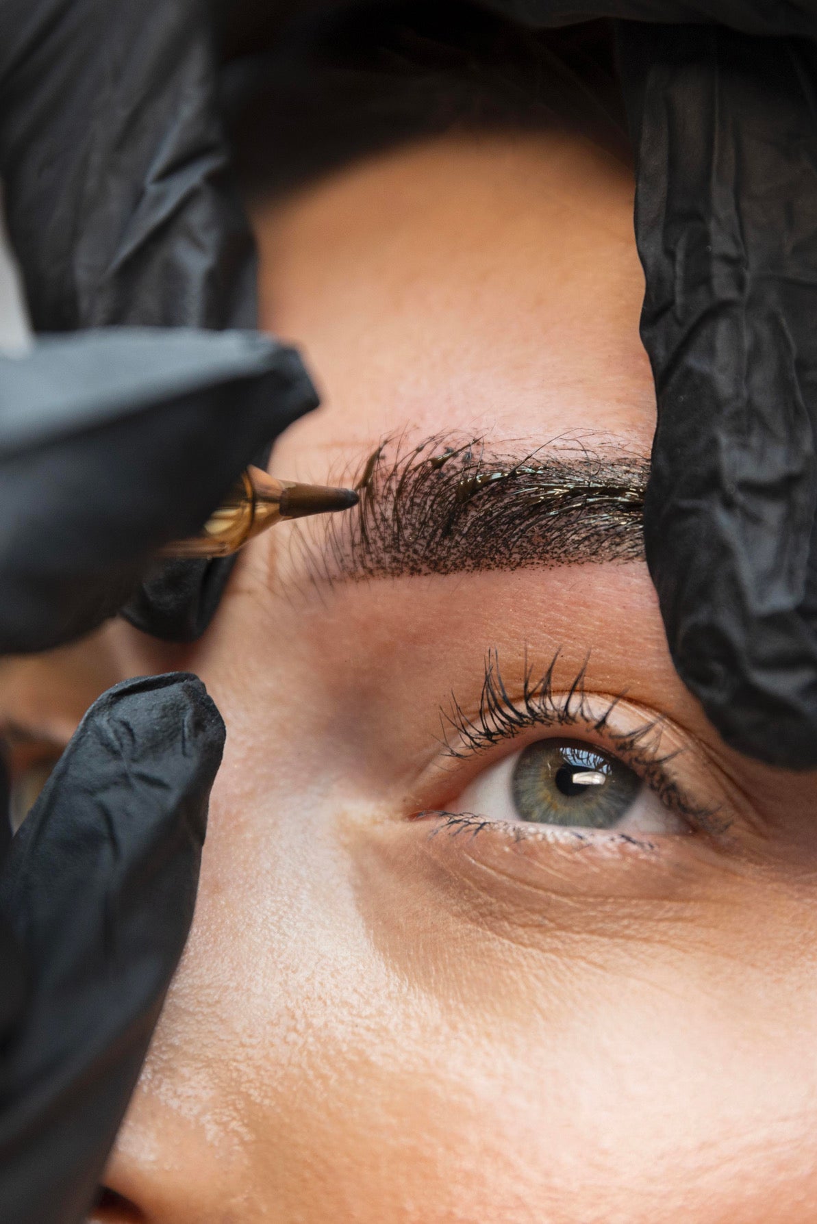 Medz_Salon_Coiffure_-_Esthetique_-_Montreal_Verdun_-_Micropigmentation_des_sourcils.jpg